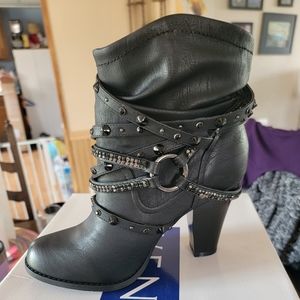 Venus Serena Embellished Boots
